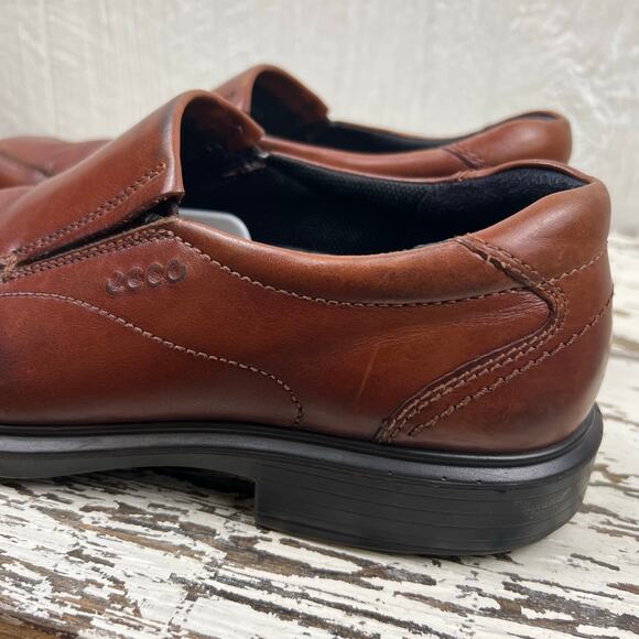 Ecco Leather Dress shoe men’s size 43 (9-9 1/2) Brown slip on Great Condition ! - Picture 2 of 10